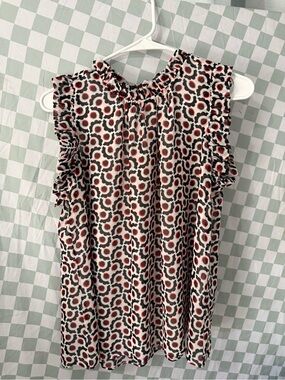 Ann Taylor White Sleeveless Ruffle Neck Blouse with Black & Red Print